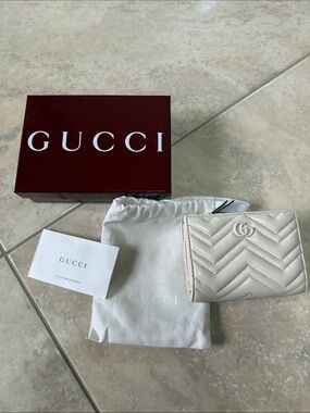 Gucci White Chevron Matelassé Small Leather Wallet